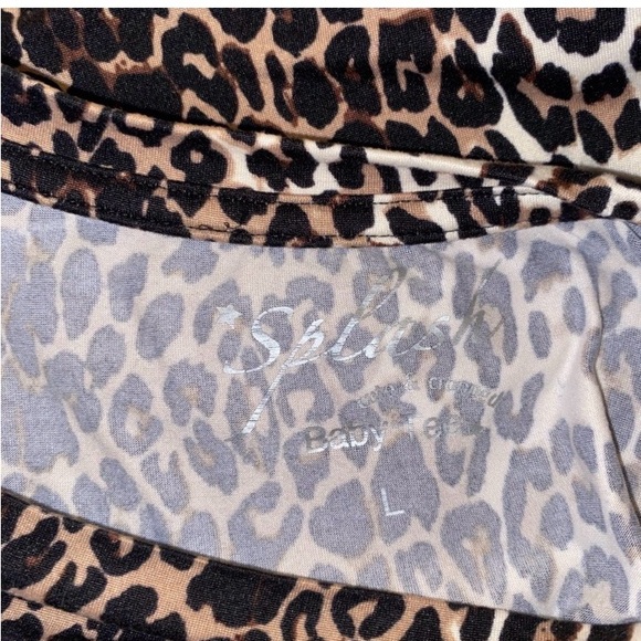 💙 3 Shirt Bundle - Size L/XL Baby Tee’s / Cropped - Picture 11 of 13